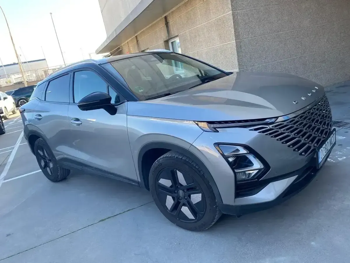 Usado Omoda 5 147 CV (108 kW) 2025 Gris SUV