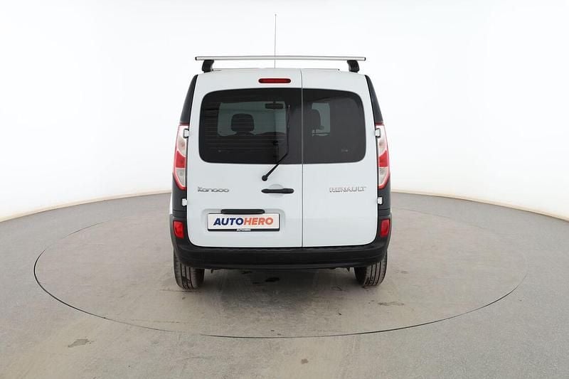 Usado Renault Kangoo 75 CV (55 kW) 2019 Blanco Monovolumen