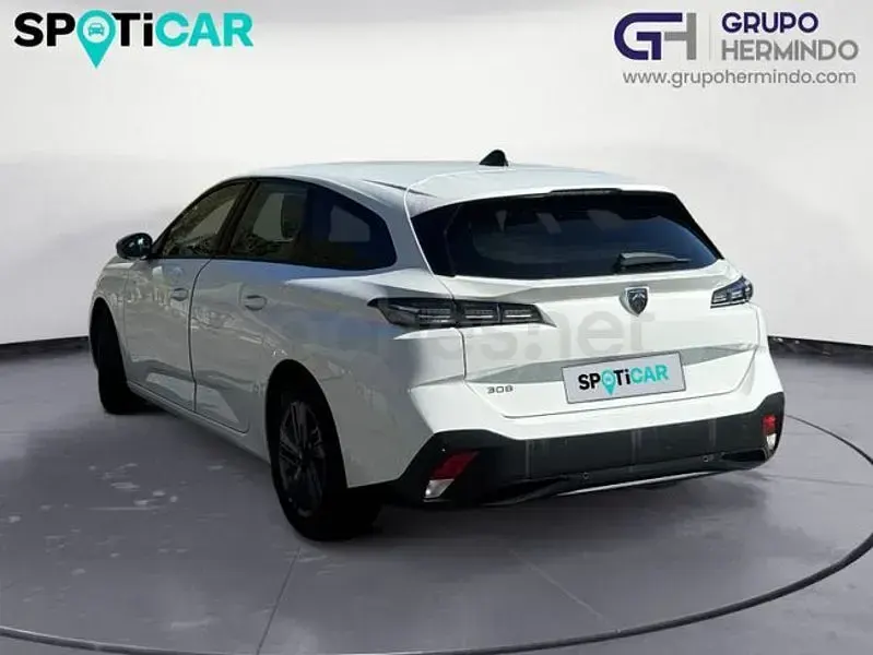 Usado Peugeot 308 130 CV (95 kW) 2022 Blanco Familiar