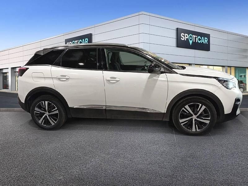 Usado Peugeot 3008 Allure 130 CV (95 kW) 2018 Blanco SUV