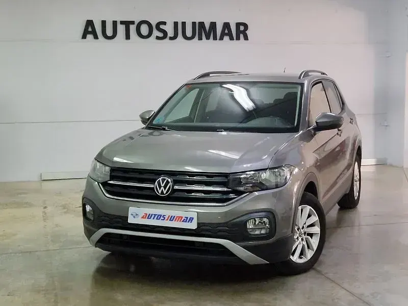 Usado VW T-Cross Advance 110 CV (80 kW) 2021 Gris / plata SUV