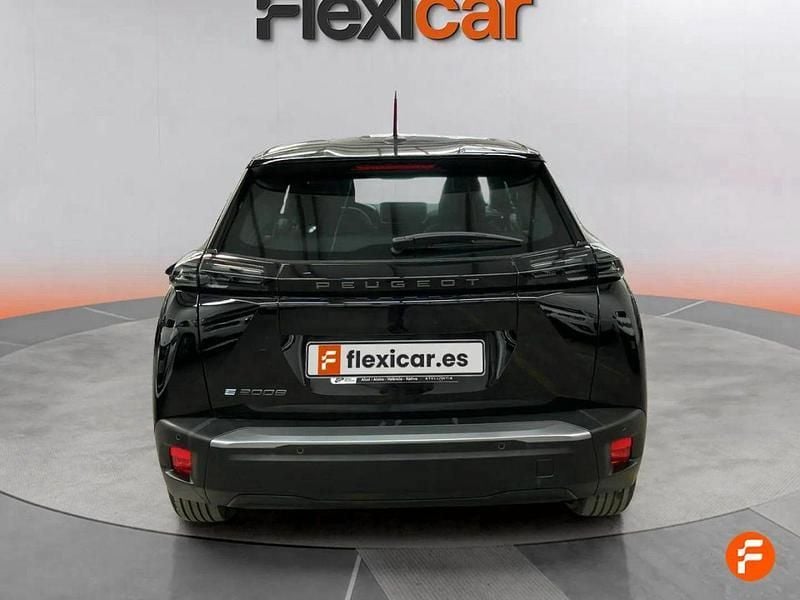 Usado Peugeot e-2008 Allure 114 kW (156 CV) 2024 Negro SUV