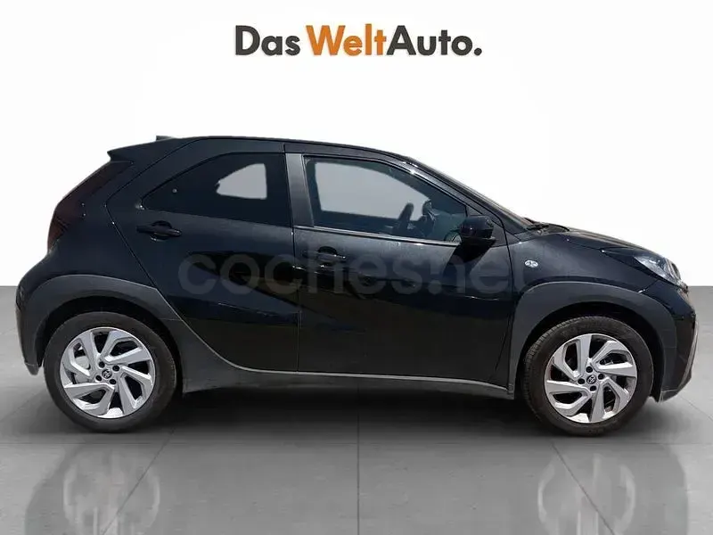 Usado Toyota Aygo X 72 CV (52 kW) 2025 Negro SUV
