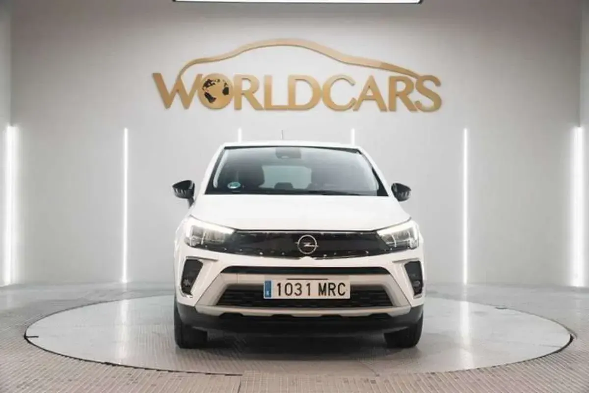 Usado Opel Crossland Elegance 110 CV (80 kW) 2024 Blanco SUV