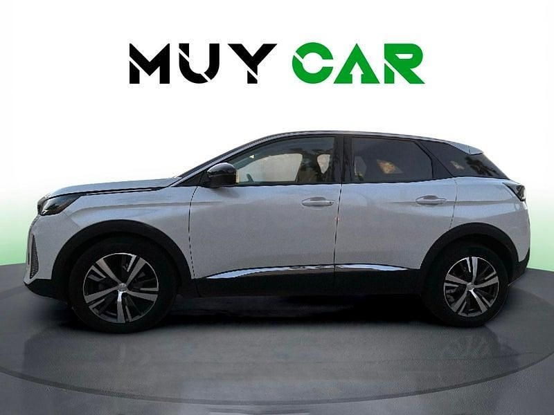 Usado Peugeot 3008 Allure 131 CV (96 kW) 2022 Blanco SUV
