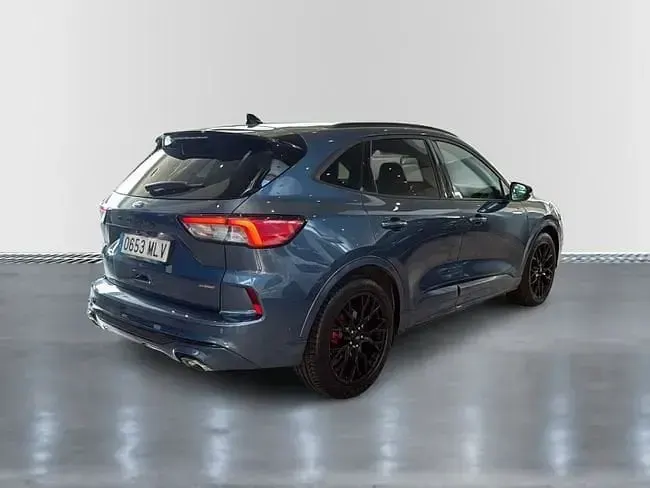 Usado Ford Kuga ST-Line X 190 CV (139 kW) 2023 Ázul chrome (metalizado) SUV