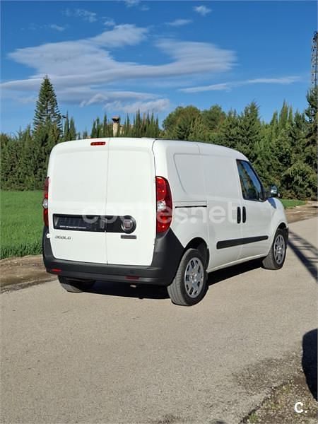 Usado Fiat Doblò Active 75 HP (55 kW) 2010 Branco Monovolume