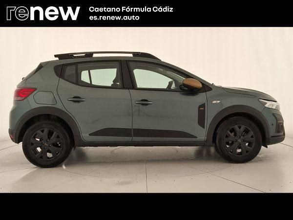 Usado Dacia Sandero Extreme 101 CV (74 kW) 2025 Verde Berlina