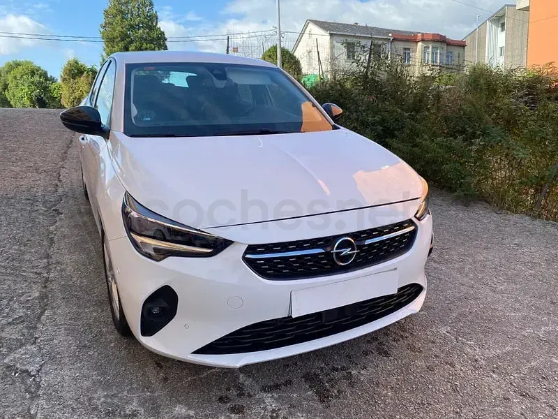 Usado Opel Corsa Elegance 100 CV (73 kW) 2021 Blanco Utilitario