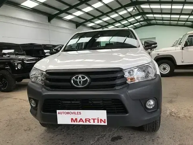 Usado Toyota HiLux 150 CV (110 kW) 2017 Blanco Pickup/Camioneta