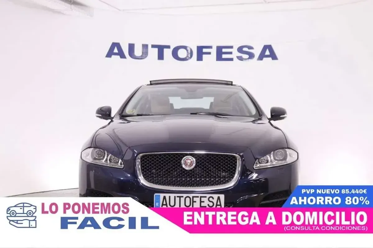 Usado Jaguar XJ Luxury 275 CV (202 kW) 2014 Azul Berlina