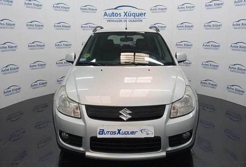 Gris Usado 2008 Suzuki SX4 GLX Utilitario | 6999 € (Caro) - Imagen 1/4