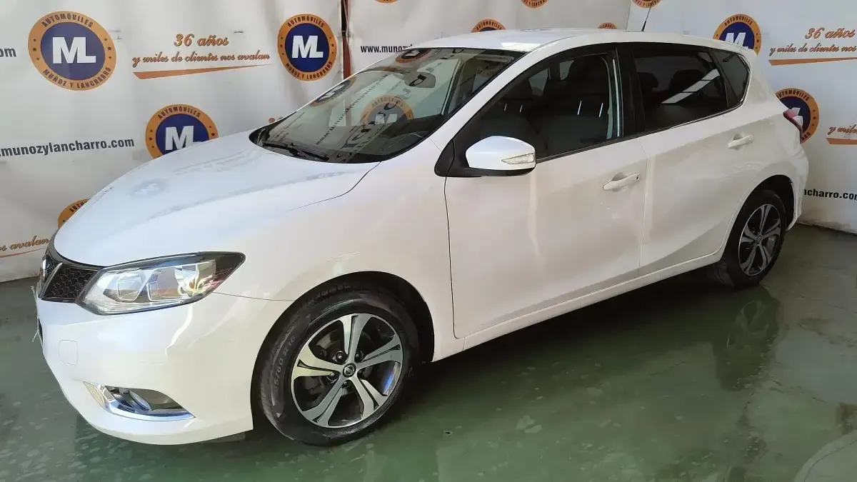Usado Nissan Pulsar 110 CV (80 kW) 2018 Blanco Utilitario