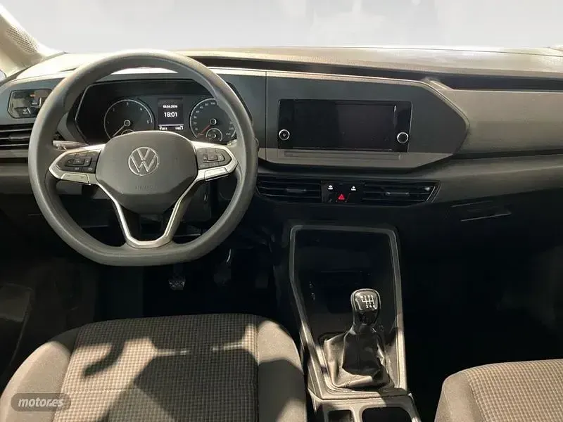 Usado VW Caddy 102 CV (75 kW) 2022 Blanco Monovolumen