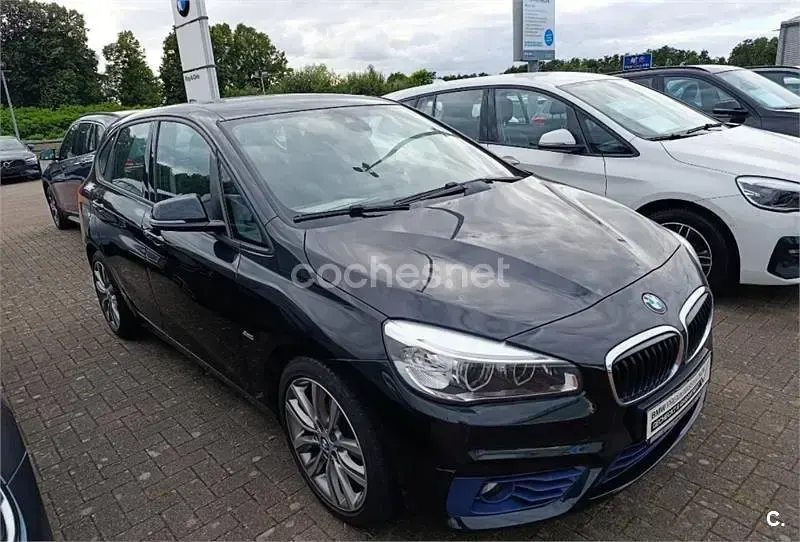 Usado BMW 216 Active Tourer Sport Line 116 CV (85 kW) 2016 Negro Monovolumen