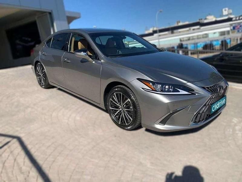 Usado Lexus ES300 218 CV (160 kW) 2023 Gris Berlina