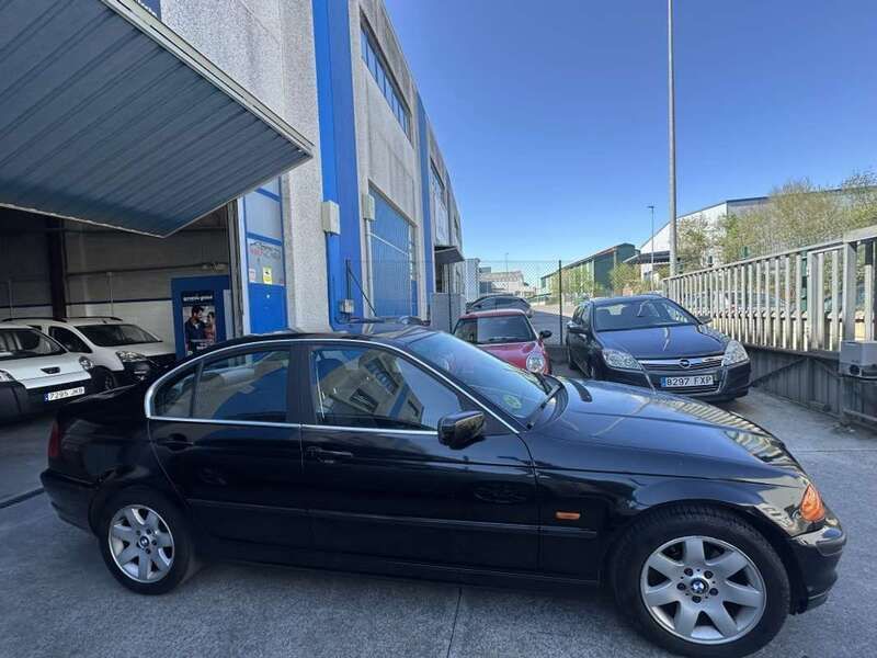 Usado BMW 325 192 CV (141 kW) 2001 Negro Berlina