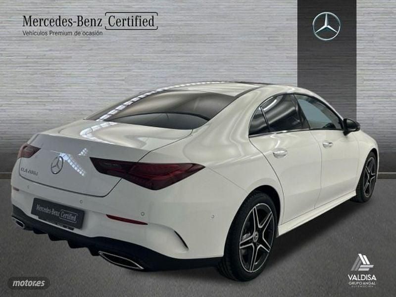 Usado Mercedes CLA200 AMG line 150 CV (110 kW) 2025 Blanco Coupe