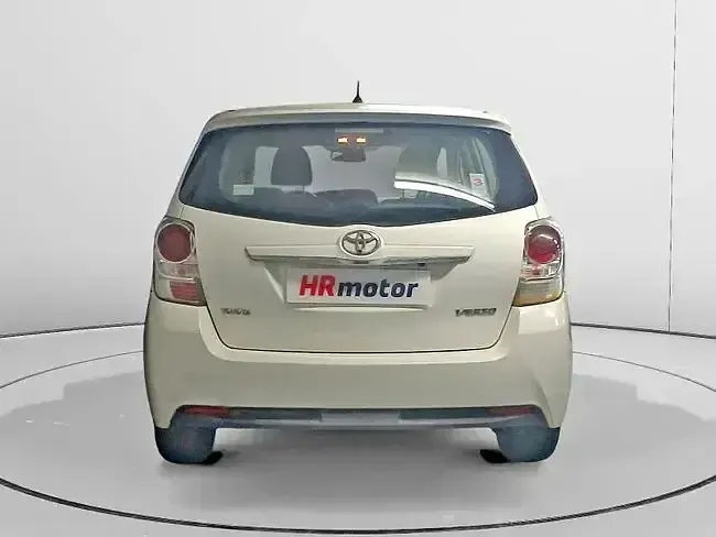 Usado Toyota Verso Advance 132 CV (97 kW) 2015 Blanco Monovolumen
