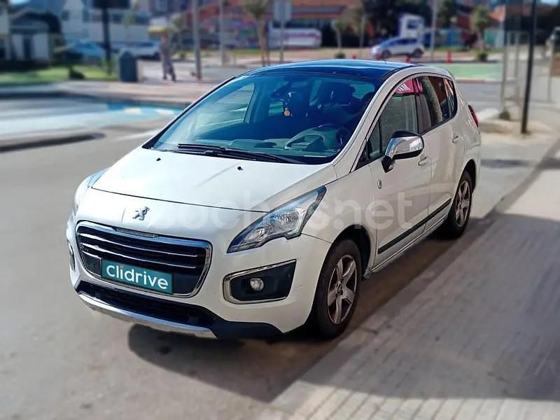 Usado Peugeot 3008 Allure 120 CV (88 kW) 2015 Blanco Berlina