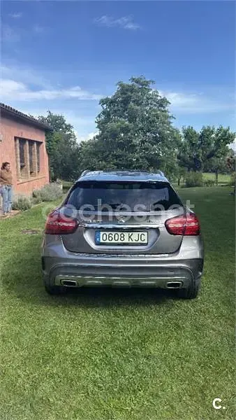 Käytetty Mercedes GLA220 177 HP (130 kW) 2018 Harmaa Katumaasturi