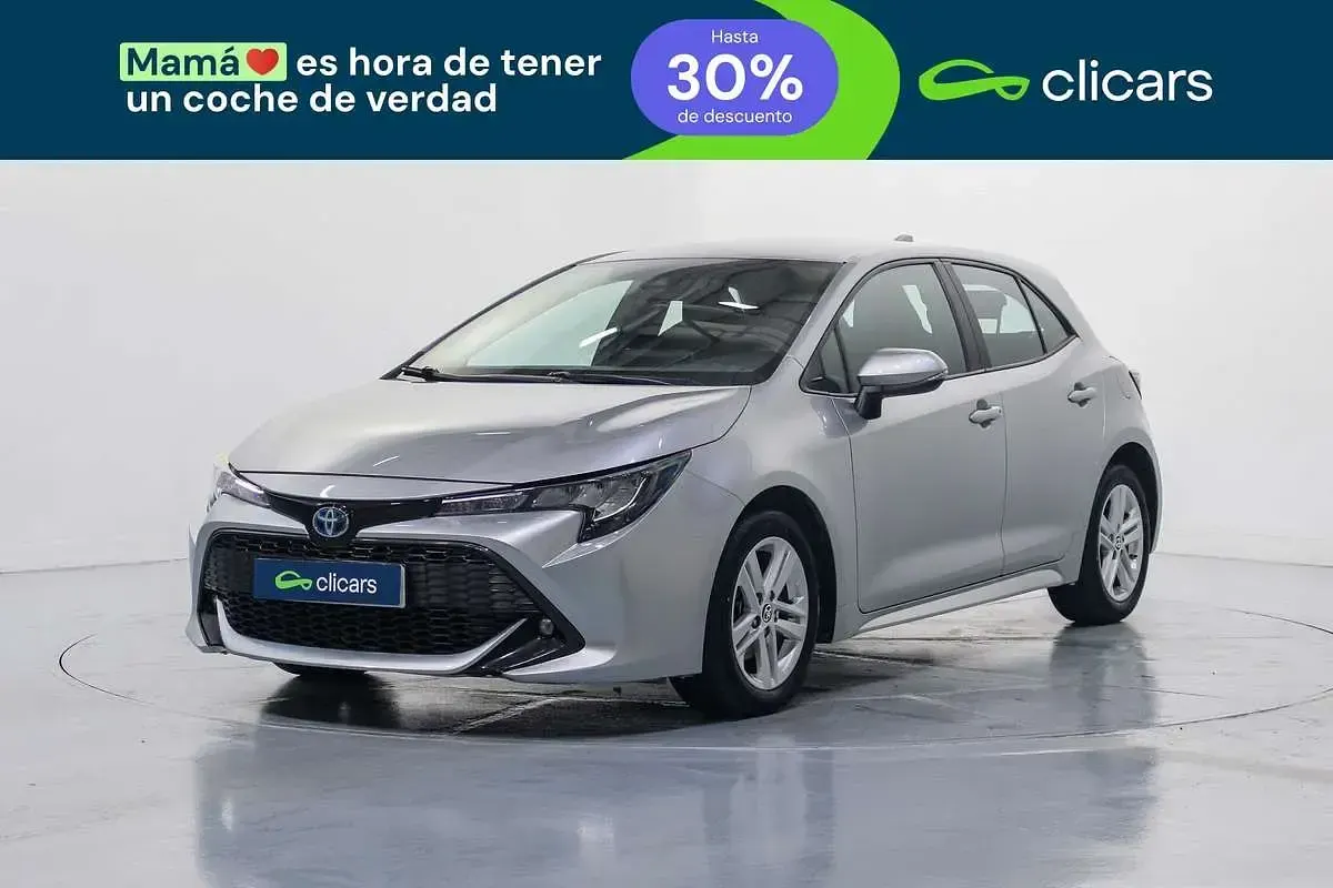 Usado Toyota Corolla Active 98 CV (72 kW) 2022 Plateado Berlina