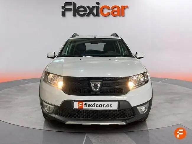 Usado Dacia Sandero Stepway 90 HP (66 kW) 2016 Branco