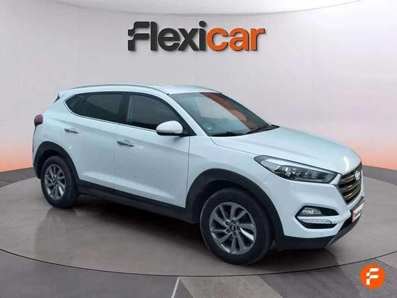 Usado Hyundai Tucson 131 CV (96 kW) 2016 Blanco SUV
