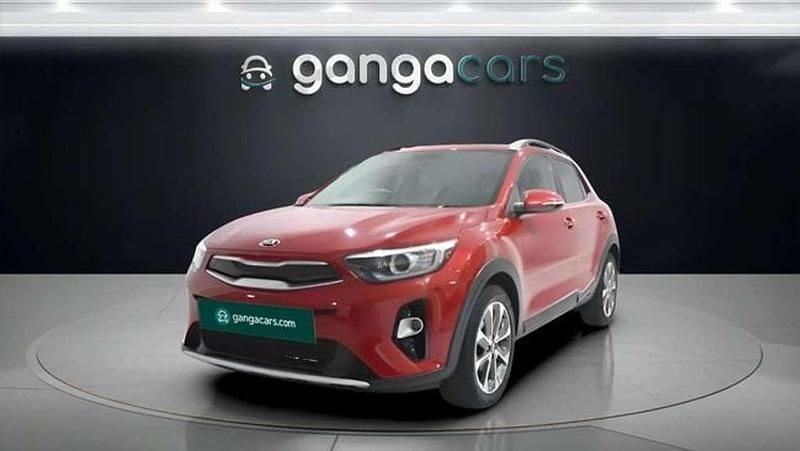 Usado Kia Stonic 84 CV (61 kW) 2022 Rojo SUV