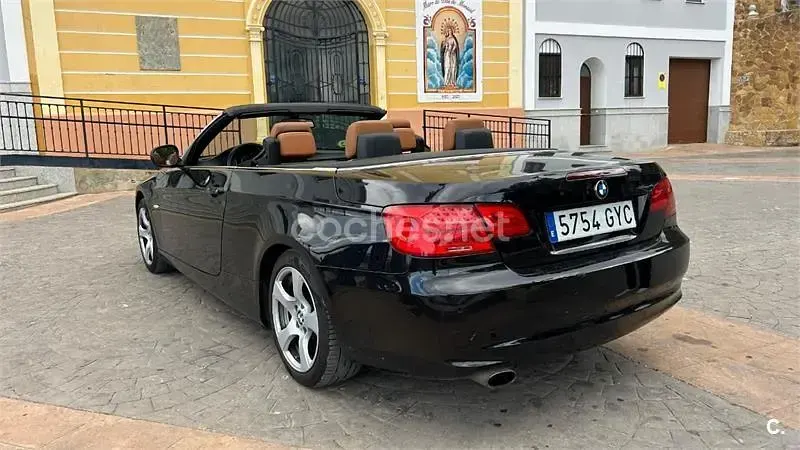 Usado BMW 320 Cabriolet 170 CV (125 kW) 2010 Negro Descapotable