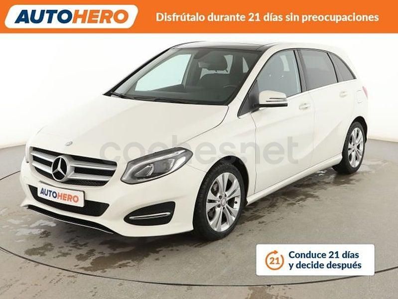 Usado Mercedes B180 Urban 110 CV (80 kW) 2017 Blanco Monovolumen