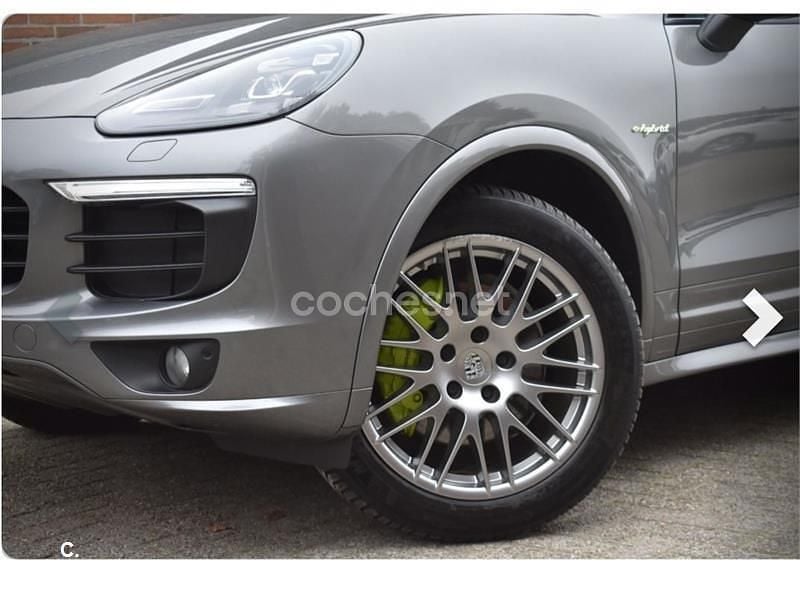 Usado Porsche Cayenne S E-Hybrid 416 CV (305 kW) 2015 Gris / plata SUV