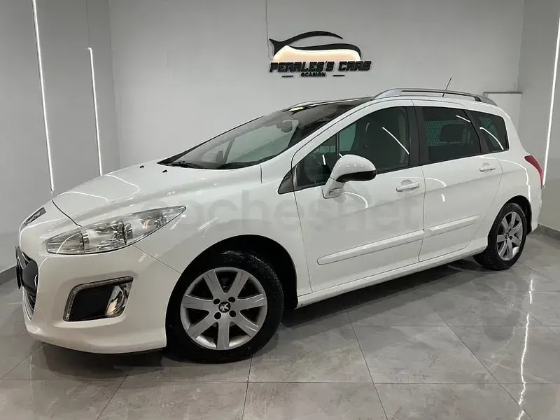 Usado Peugeot 308 SW Access 92 CV (67 kW) 2014 Blanco Familiar