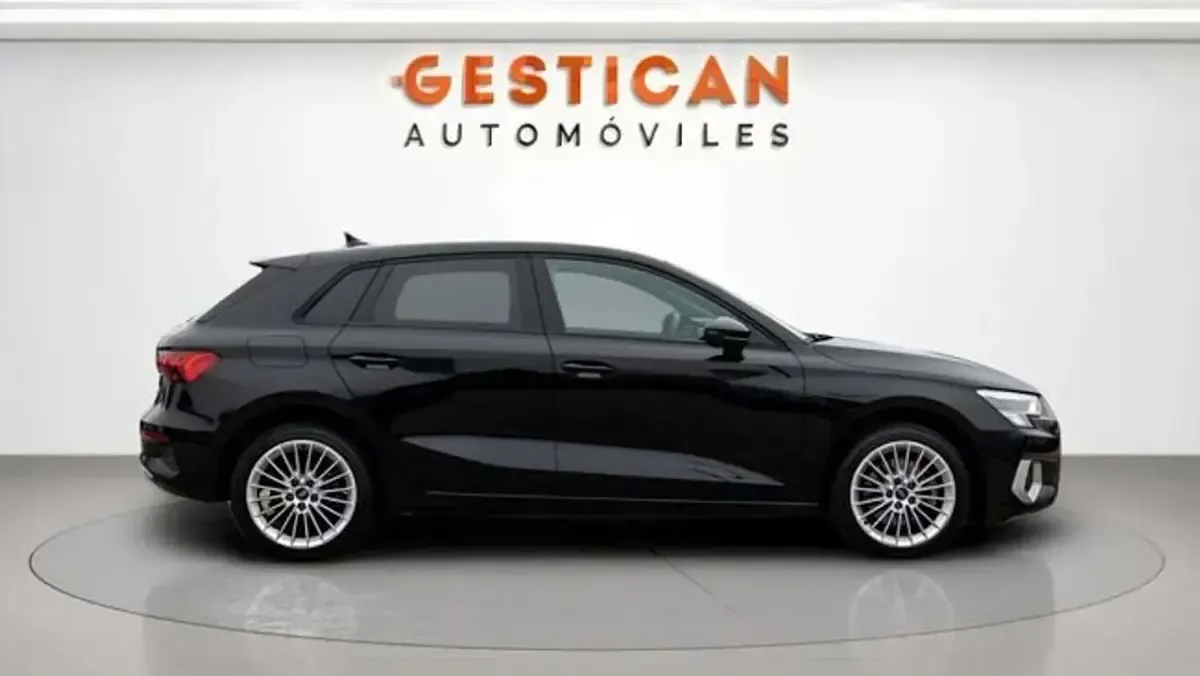 Usado Audi A3 Sportback Advanced 204 CV (150 kW) 2022 Negro Utilitario
