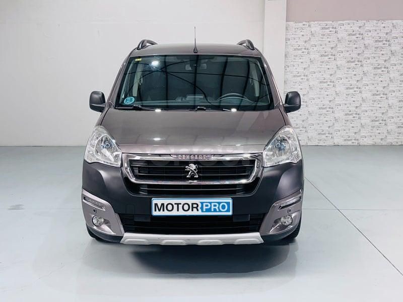 Usado Peugeot Partner Tepee Style 120 CV (88 kW) 2018 Marrón Monovolumen