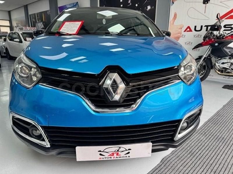 Usado Renault Captur XMOD 120 CV (88 kW) 2017 Azul SUV