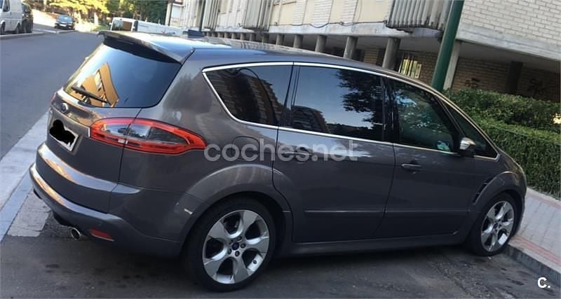 Usado Ford S-MAX Titanium S 200 CV (147 kW) 2014 Gris / plata Monovolumen