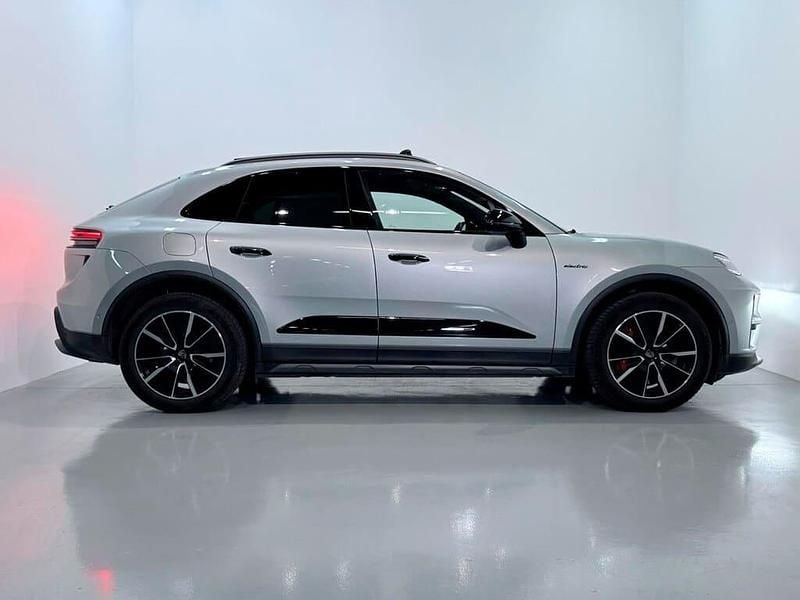 Usado Porsche Macan Turbo 469 kW (639 CV) 2024 Gris SUV