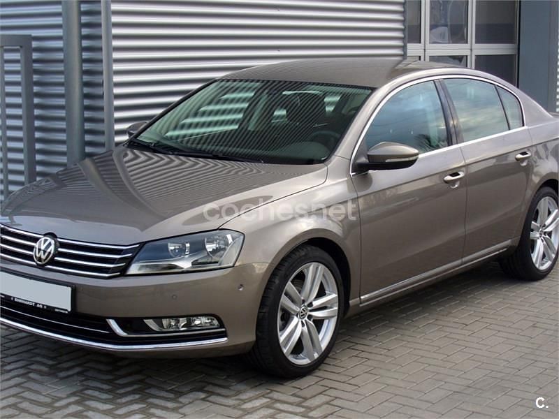 Usado VW Passat Highline 140 CV (102 kW) 2011 Beige Berlina