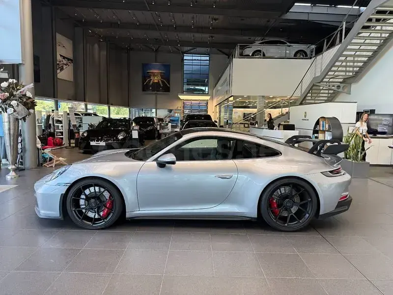 Usado Porsche 911 GT3 510 CV (375 kW) 2023 Gris / plata Coupe