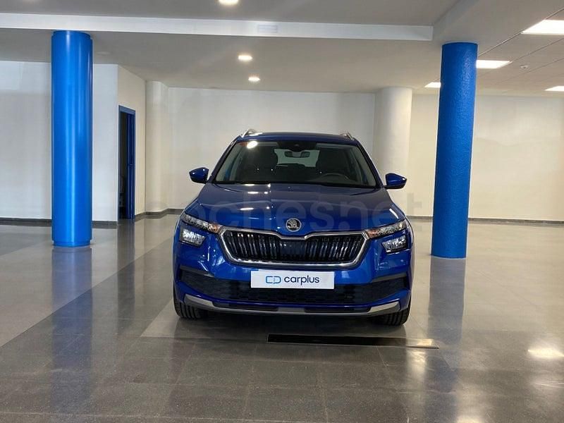Usado Skoda Kamiq Ambition 110 CV (80 kW) 2021 Azul SUV
