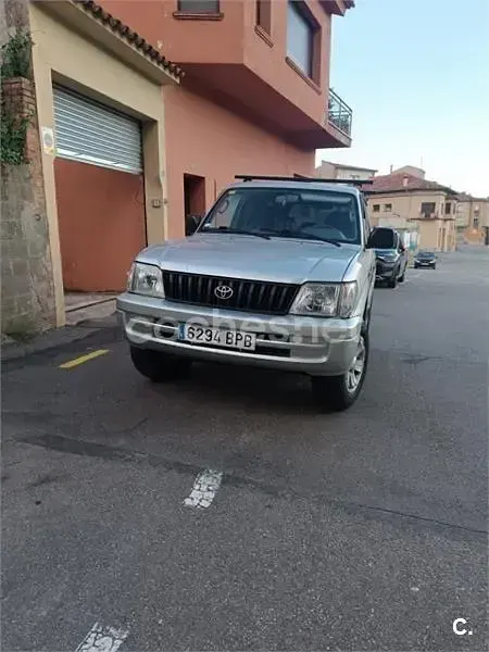 Usado Toyota Land Cruiser 163 CV (119 kW) 2001 Gris / plata SUV