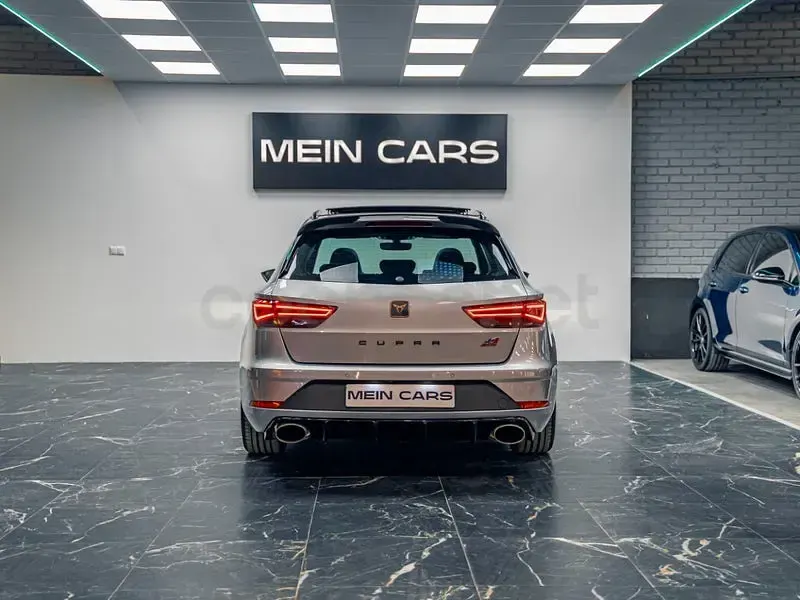 Usado Seat Leon CUPRA 300 CV (220 kW) 2017 Gris / plata Berlina