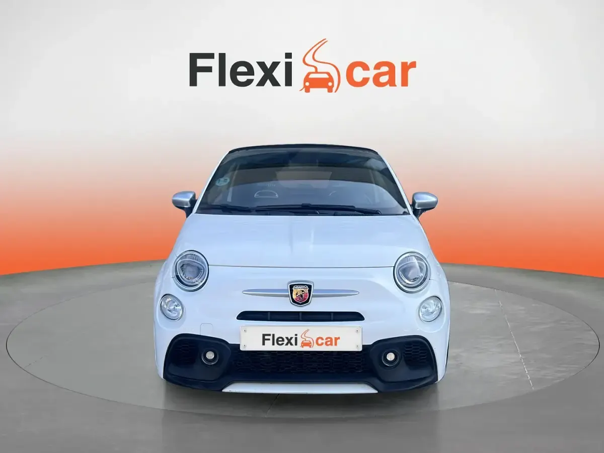 Usado Abarth 595 Turismo 165 CV (121 kW) 2021 Blanco Berlina
