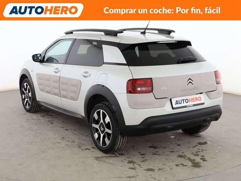 Usado Citroën C4 Cactus PureTech 110 CV (80 kW) 2017 Blanco Utilitario