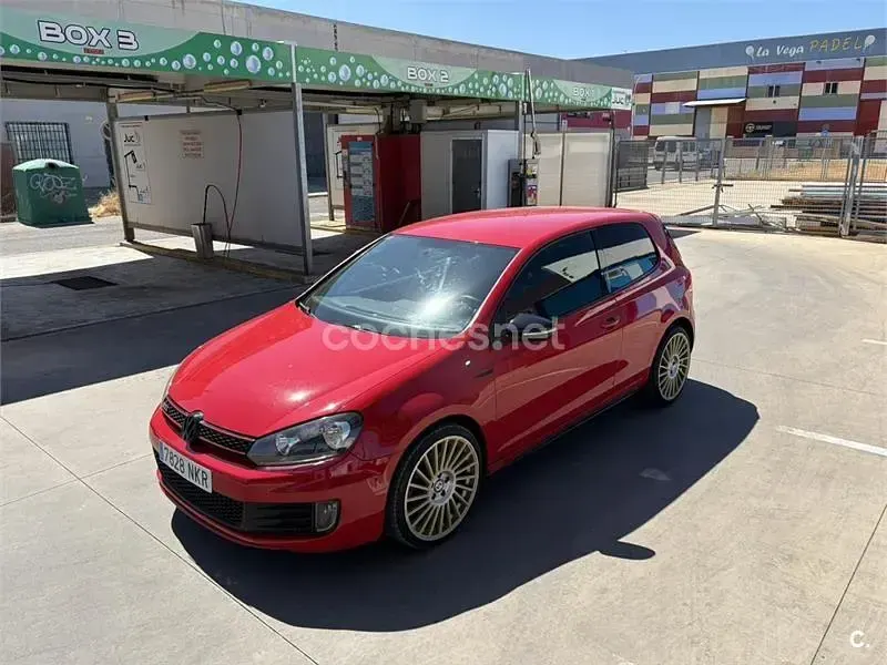 Usado VW Golf VI GTI 210 CV (154 kW) 2011 Rojo Berlina
