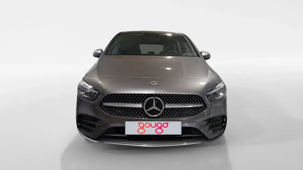 Usado Mercedes B200 150 CV (110 kW) 2025 Gris montaña Utilitario