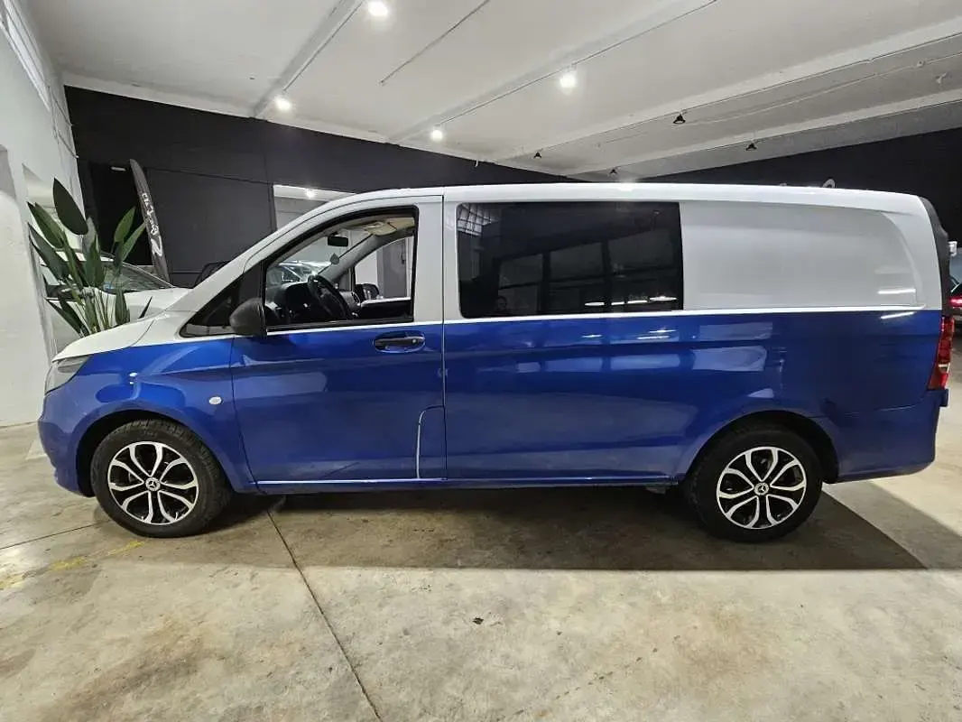 Usado Mercedes Vito 114 CV (83 kW) 2015 Azul Van