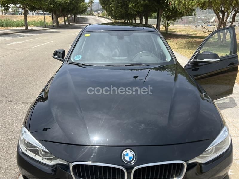 Usado BMW 318 150 CV (110 kW) 2018 Negro Berlina