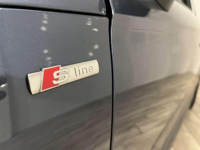 Usado Audi A1 Sportback Design 90 CV (66 kW) 2016 Azul Utilitario